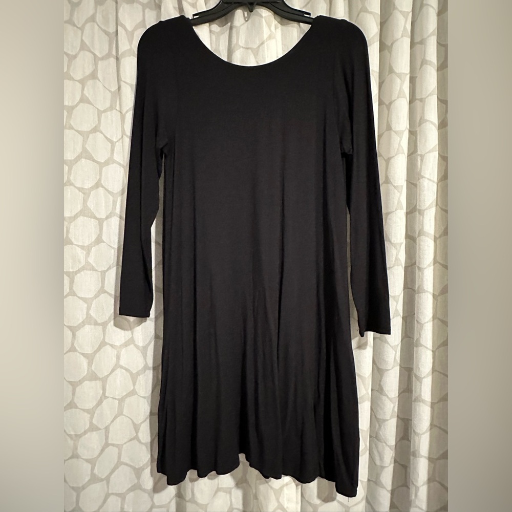 Fighting Eel black dress